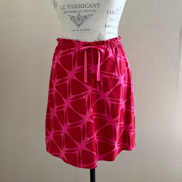 H&M Red & Pink Geometeric Pattern Swing Skirt Size 6 - Picture 6 of 11